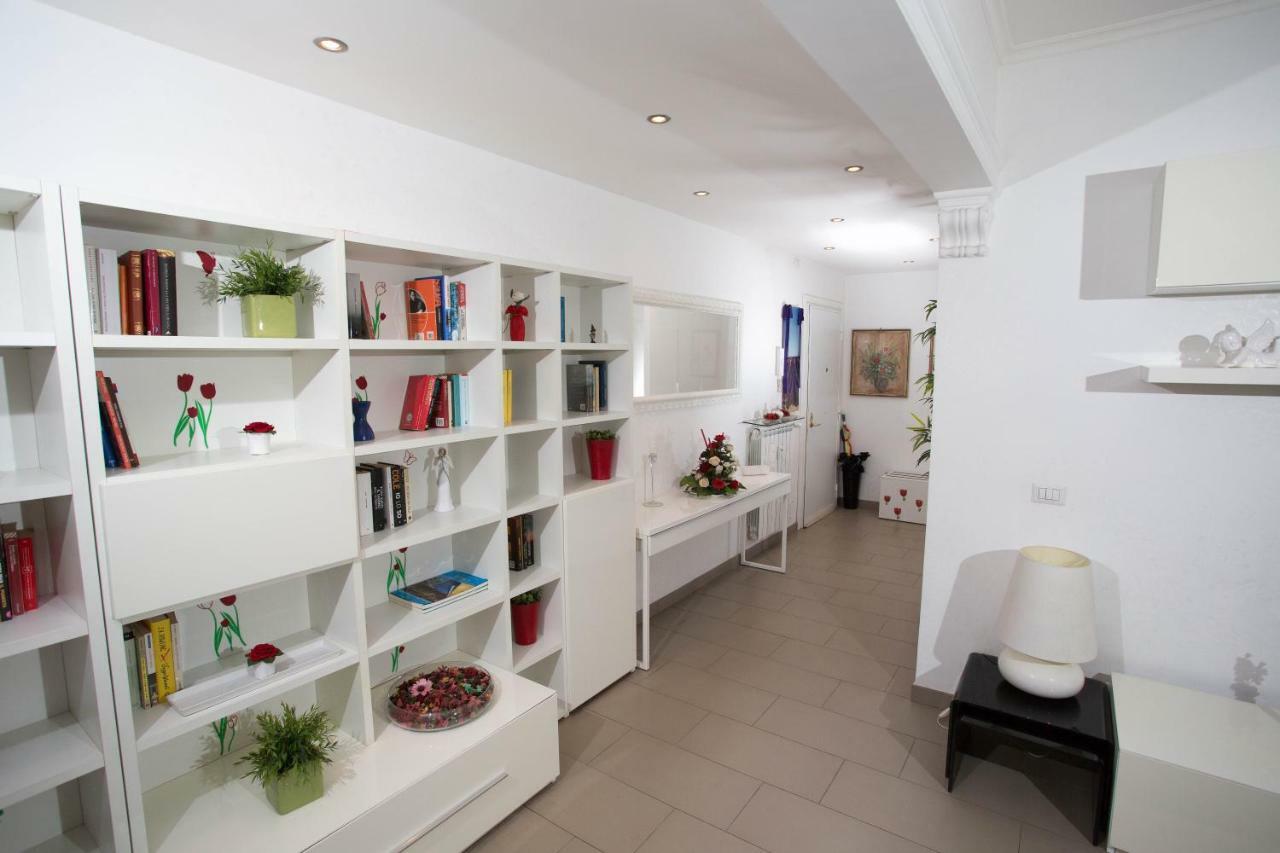 Appia Tourist Apartment ローマ エクステリア 写真