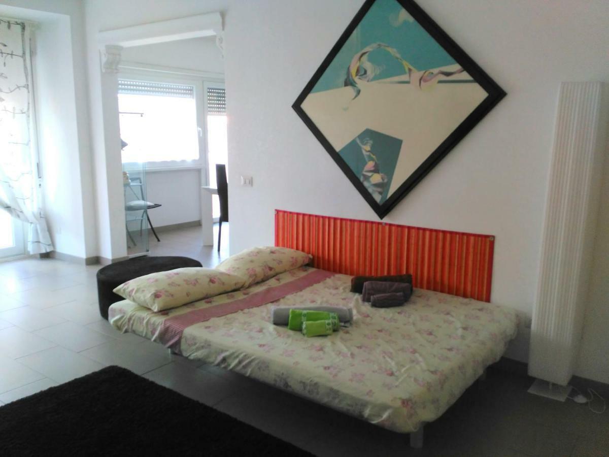 Appia Tourist Apartment ローマ エクステリア 写真